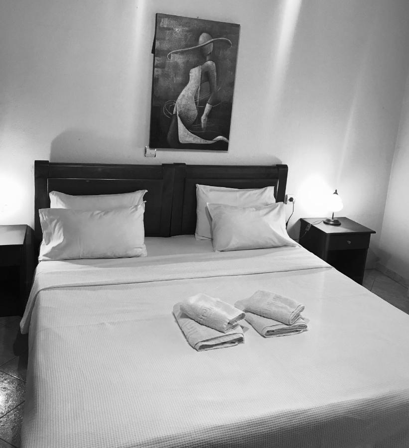 Guesthouse Adonis Като-Лутраки Экстерьер фото